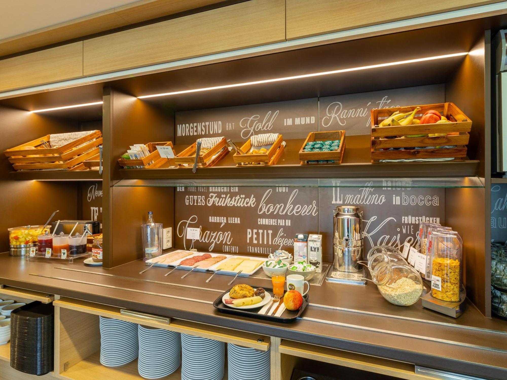 B&B Hotel Oberhausen Am Centro Eksteriør billede